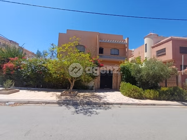 Villa te koop 296 m², 4 slaapkamers Benslimane Benslimane