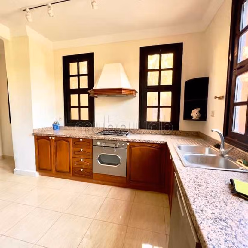 Villa en Venta de 377.0 m² en Marrakech, Arset Lamaach