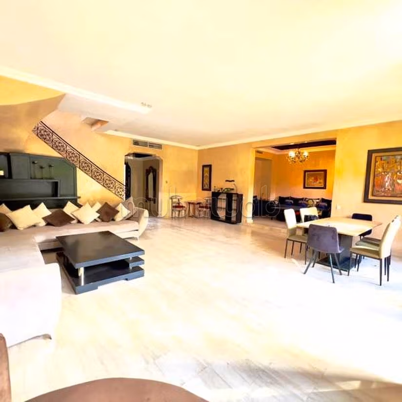 Villa en Venta de 377.0 m² en Marrakech, Arset Lamaach