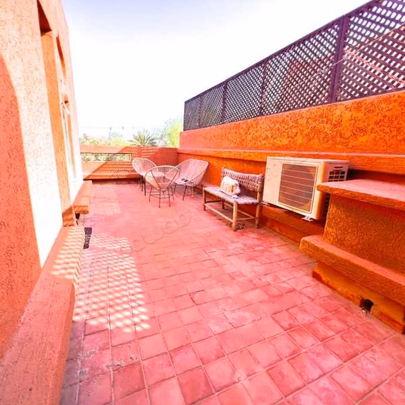 Villa à Vendre de 377.0 m² à Marrakech, Palmeraie Extension