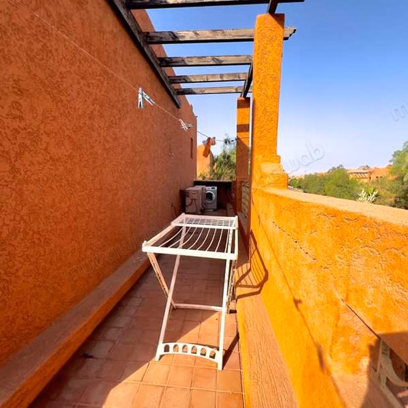 Villa à Vendre de 377.0 m² à Marrakech, Palmeraie Extension