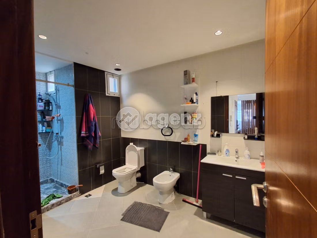 Appartement à vendre 100 m², 3 chambres Andalousse Skhirate Témara