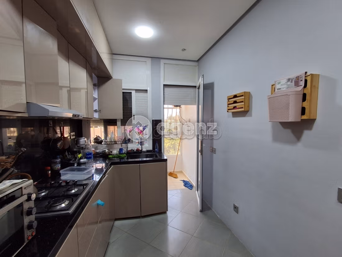 Appartement à vendre 100 m², 3 chambres Andalousse Skhirate Témara