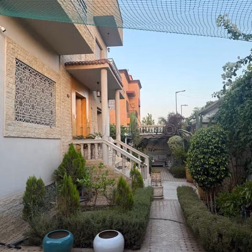 Villa en Venta de 300.0 m² en Marrakech, Azzouzia