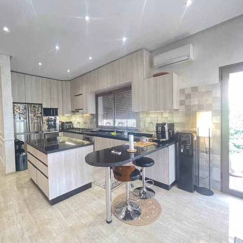 Villa en Venta de 300.0 m² en Marrakech, Azzouzia