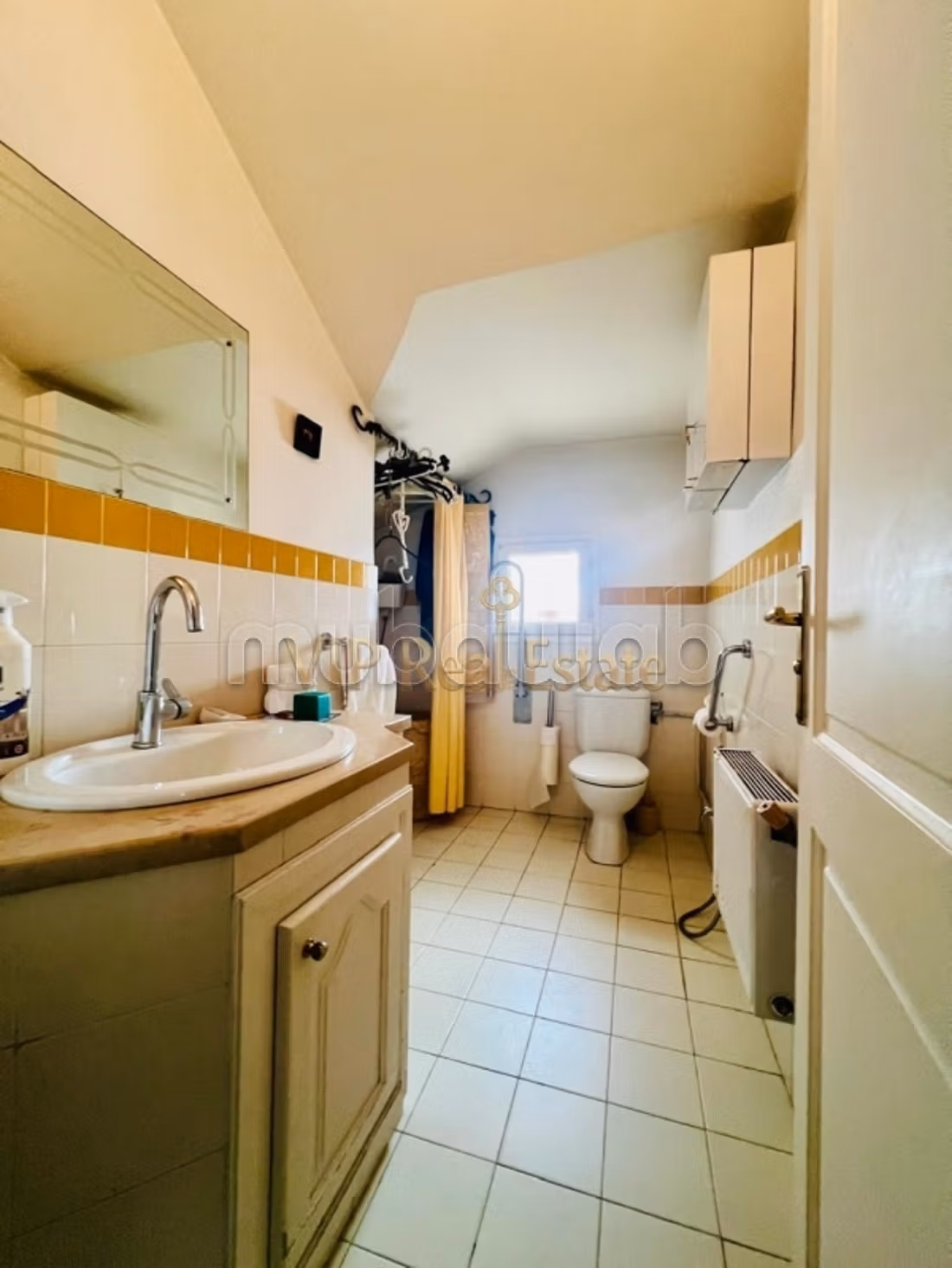In Vendita un duplex S3 con giardino a La Marsa