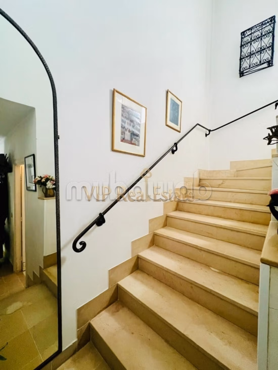 In Vendita un duplex S3 con giardino a La Marsa