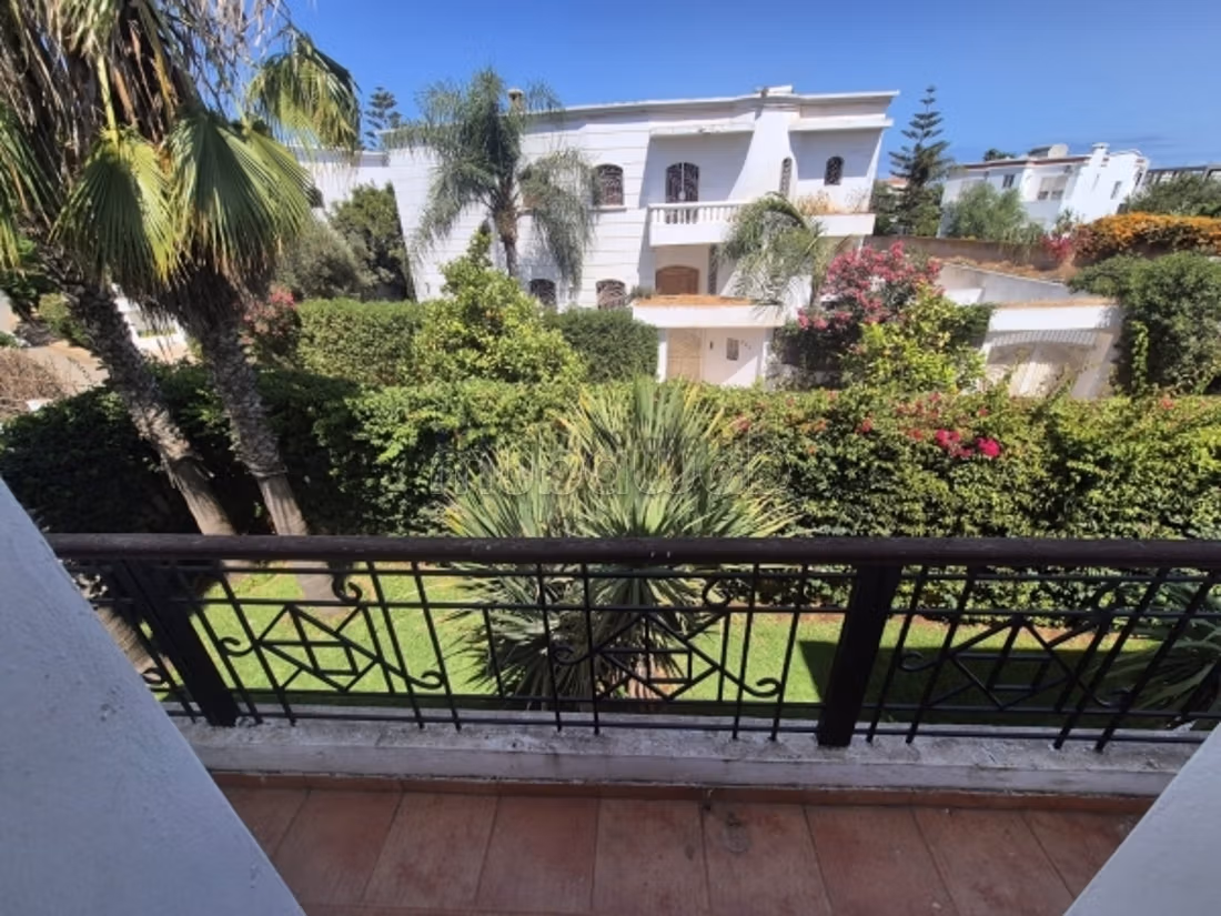 Villa t4 de 607m² – 3 chambres piscine
