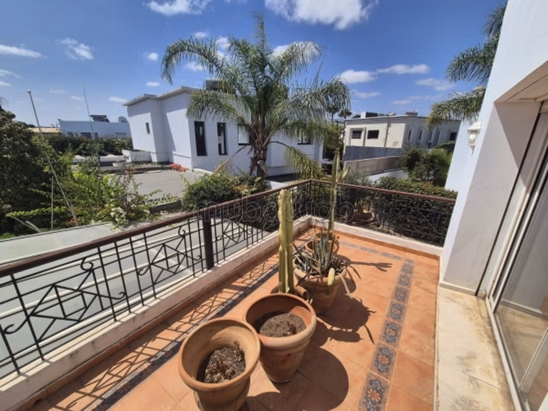 Villa t4 de 607m² – 3 chambres piscine