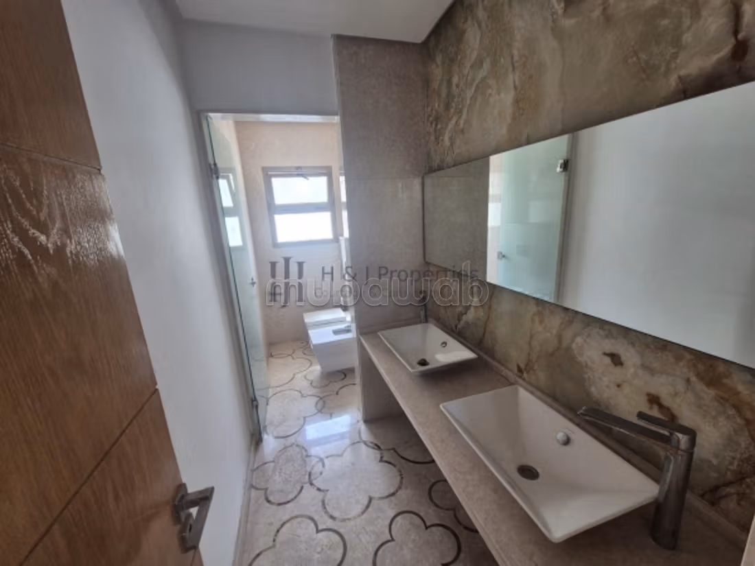 Villa t4 de 607m² – 3 chambres piscine