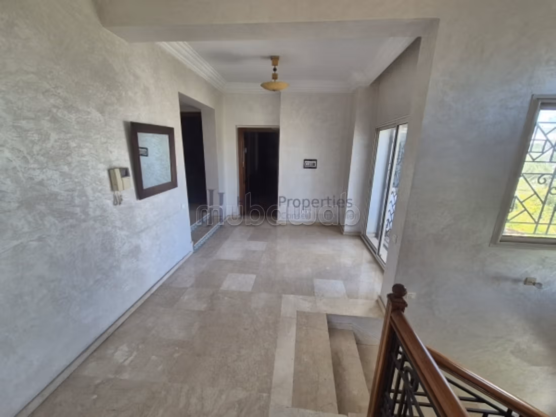 Villa t4 de 607m² – 3 chambres piscine