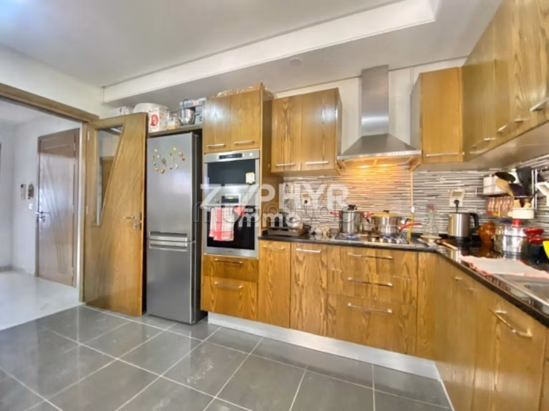 A vendre appartement S3 171 m² aux Jardins de Carthage
