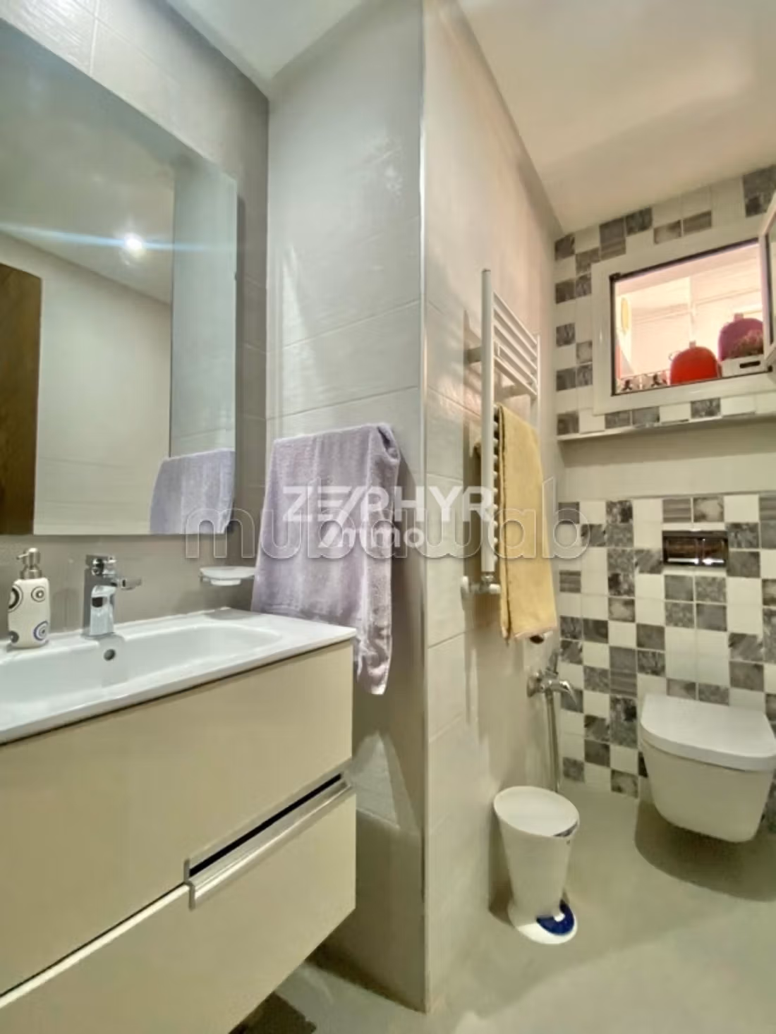 A vendre appartement S3 171 m² aux Jardins de Carthage