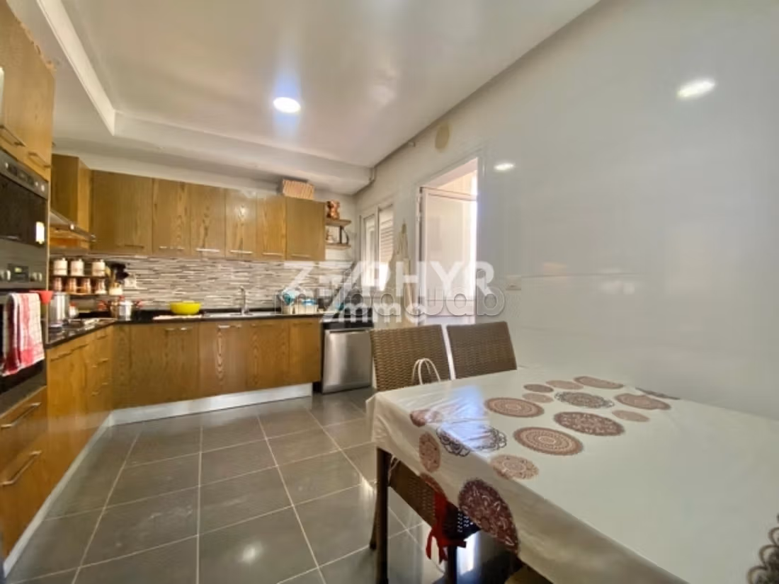 A vendre appartement S3 171 m² aux Jardins de Carthage