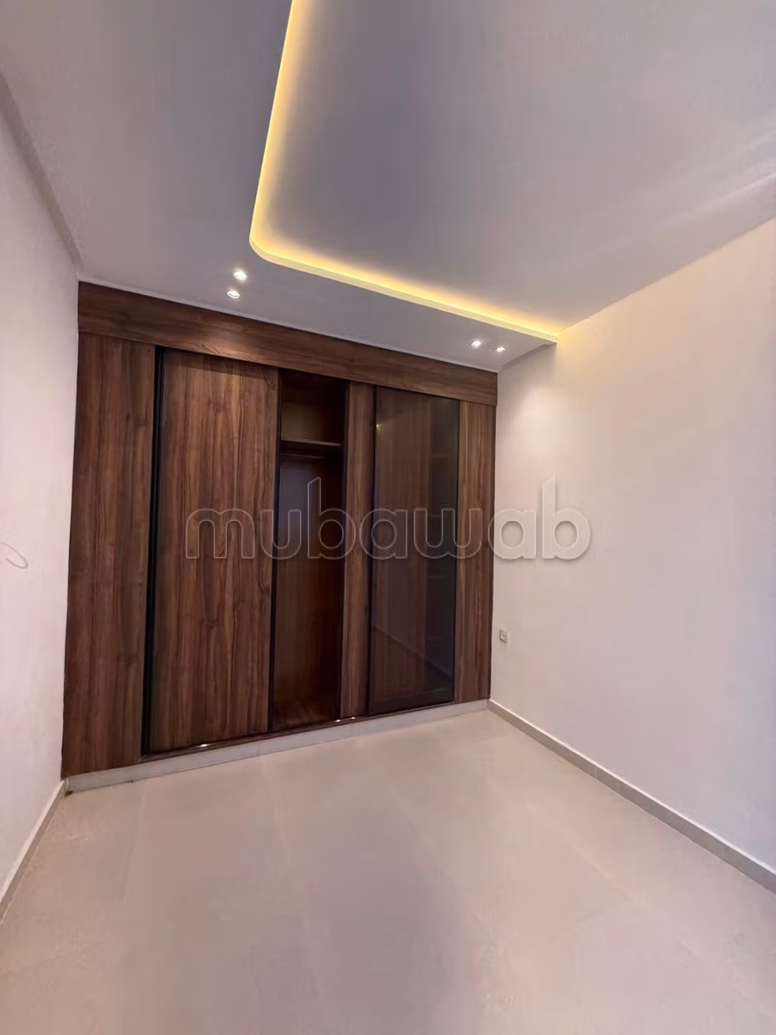 Venta de apartamento en Morthil. 2 habitaciones increíbles. Puerta resistente, residencia segura