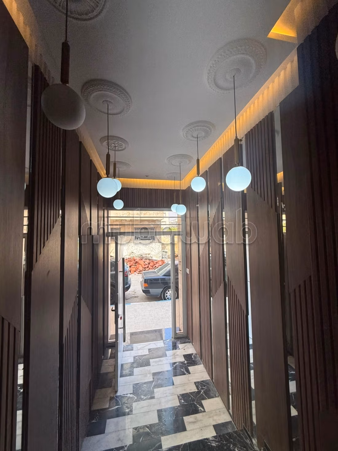Venta de apartamento en Morthil. 2 habitaciones increíbles. Puerta resistente, residencia segura