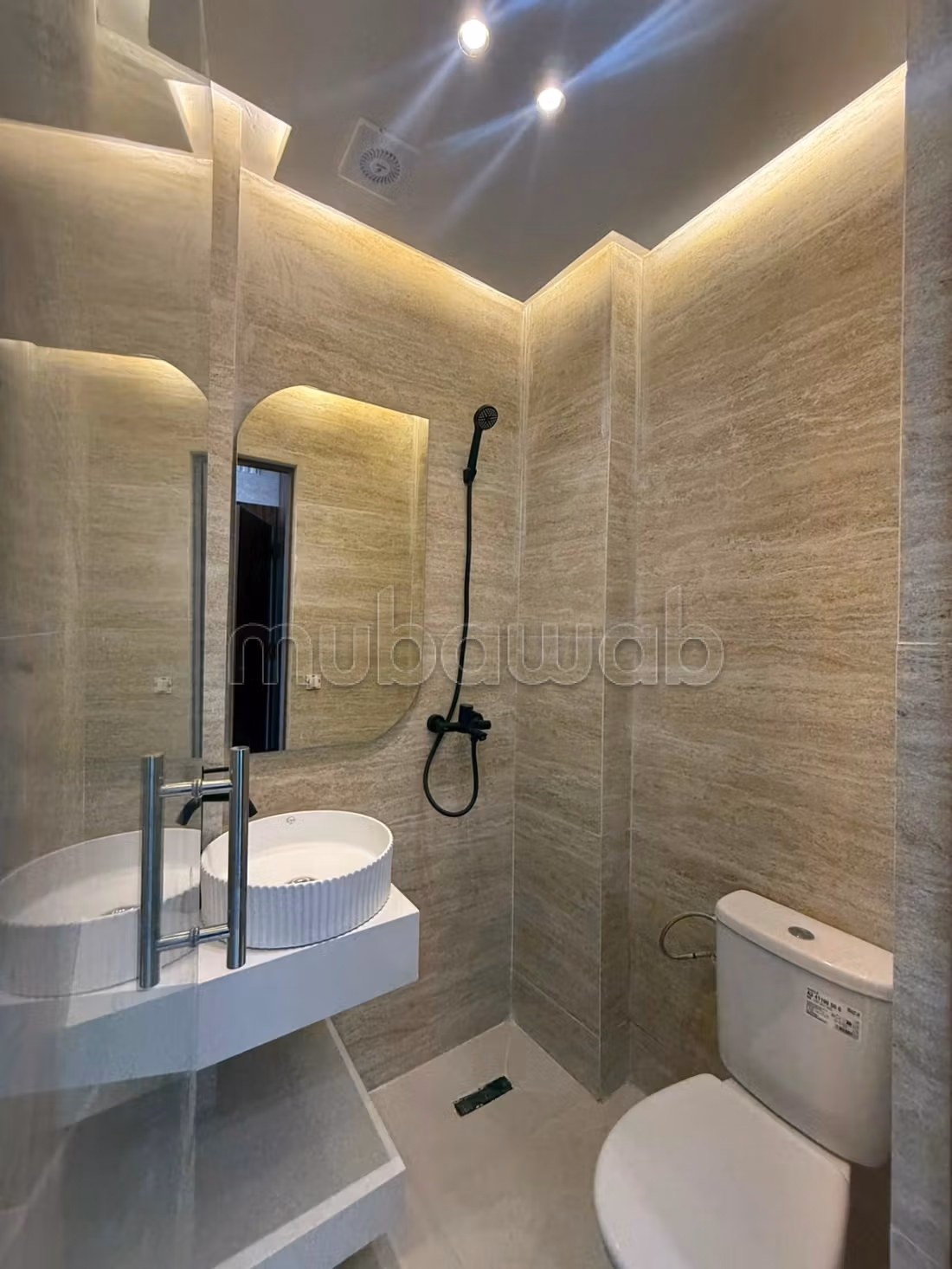 Venta de apartamento en Morthil. 2 habitaciones increíbles. Puerta resistente, residencia segura