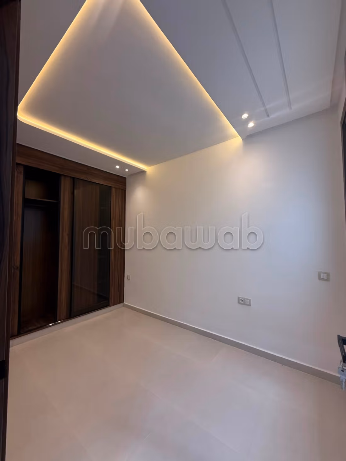 Venta de apartamento en Morthil. 2 habitaciones increíbles. Puerta resistente, residencia segura