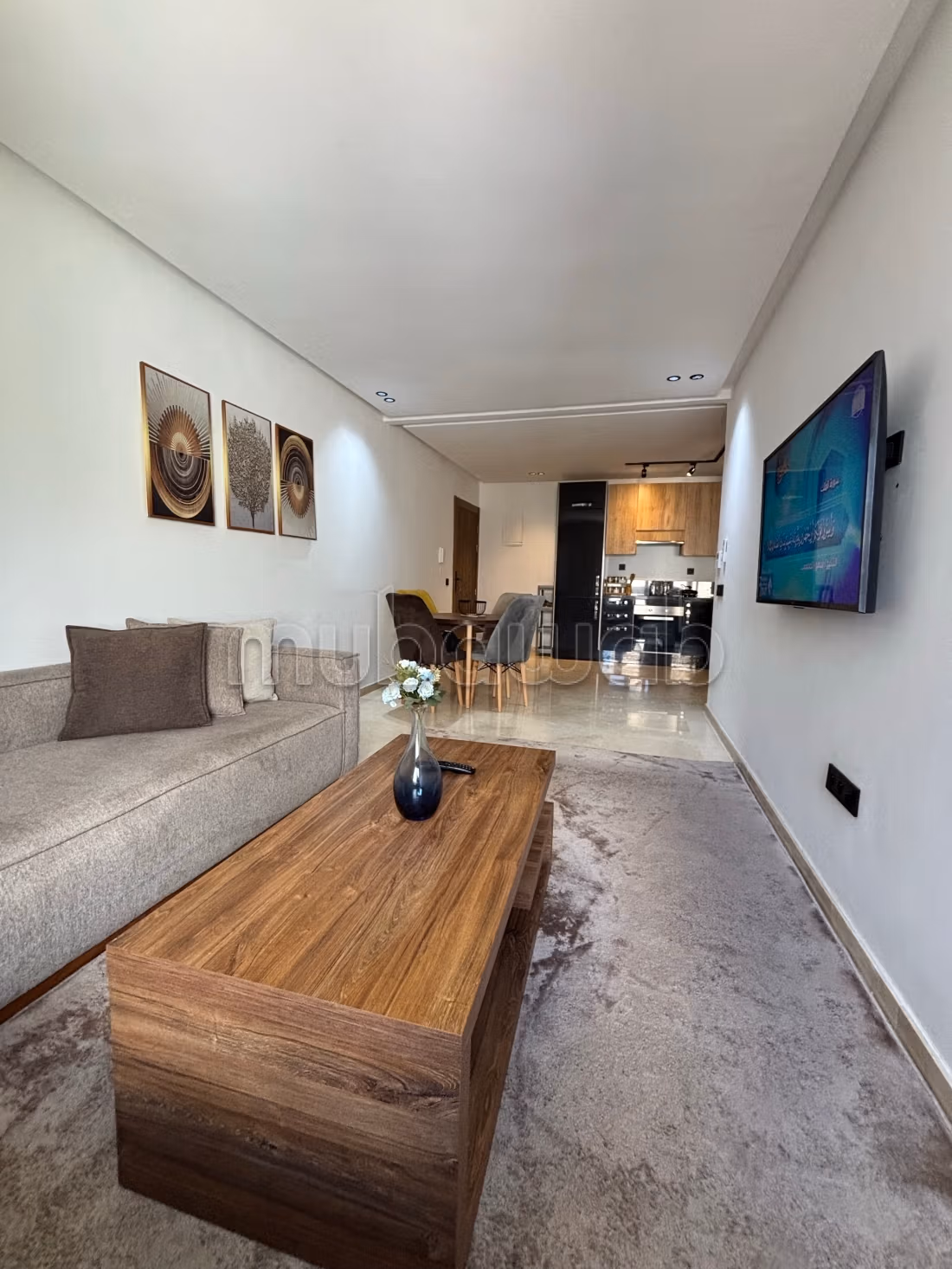 Louez cet appartement à Les Hôpitaux. 2 pièces. Bien meublé — 2