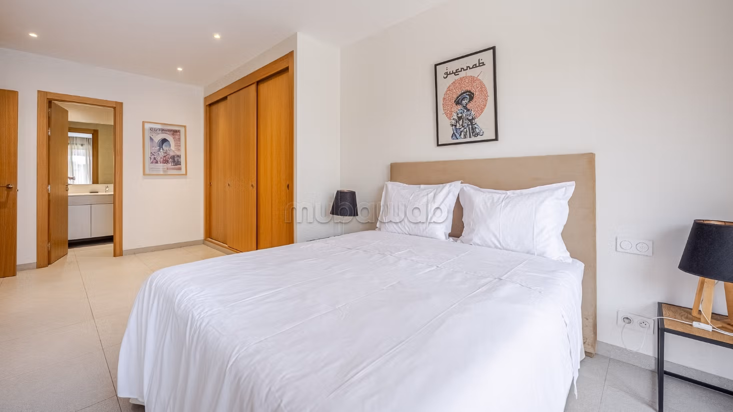 Appartamento con 3 stanze e terrazza