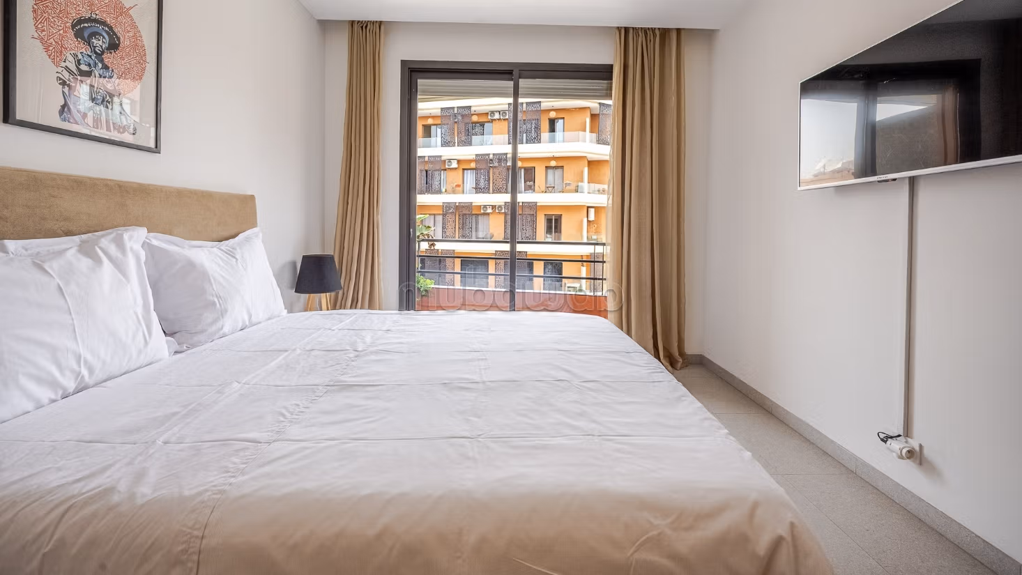 Appartamento con 3 stanze e terrazza