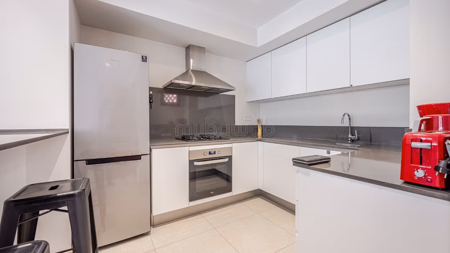 Appartamento con 3 stanze e terrazza