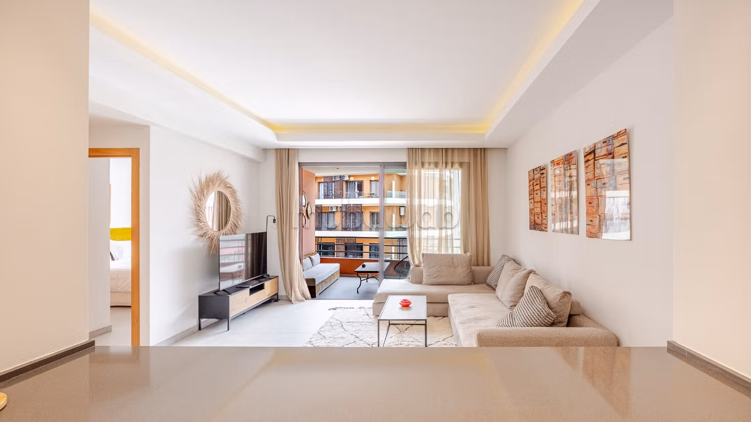Appartamento con 3 stanze e terrazza