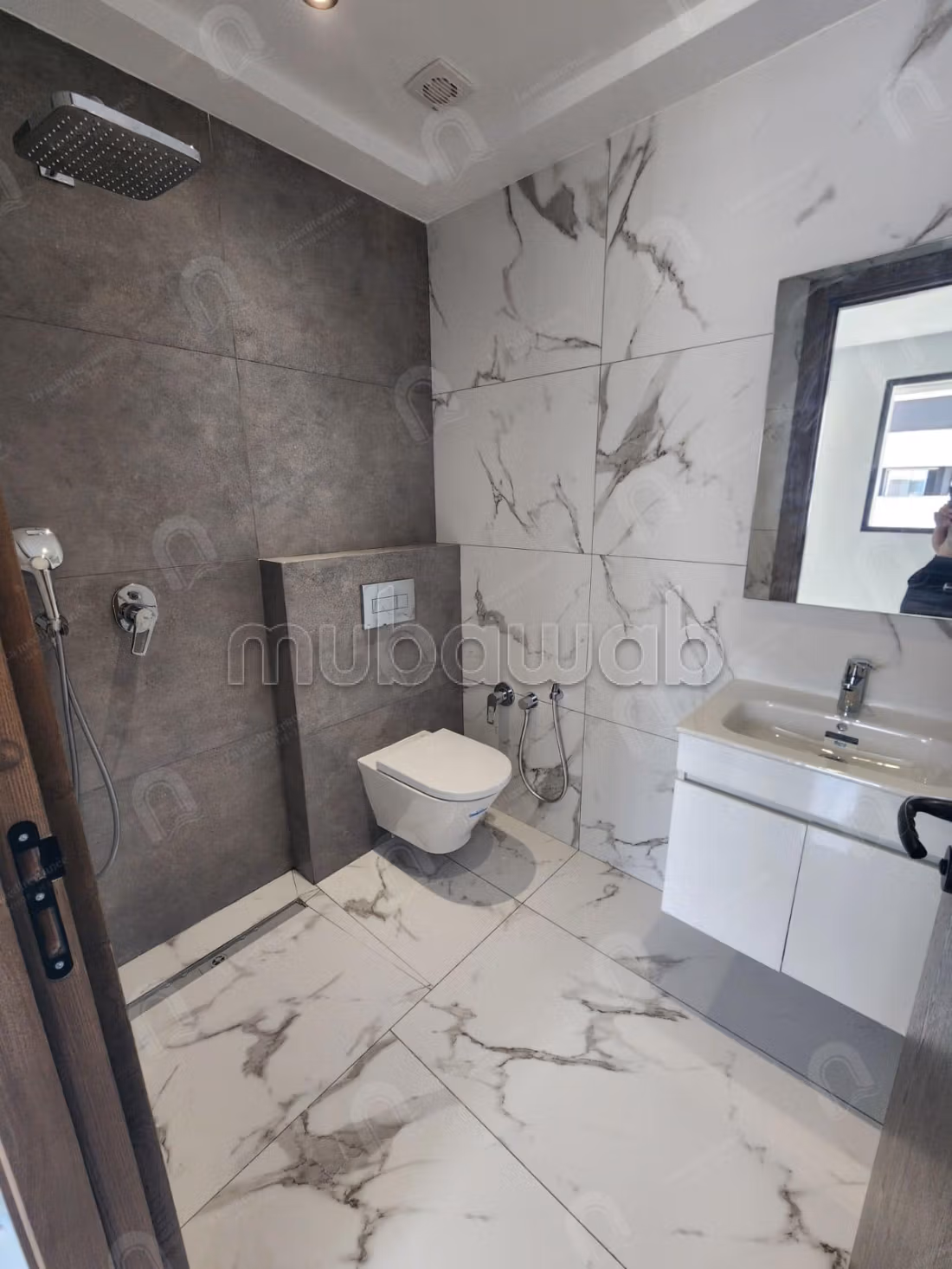 A vendre un S2 neuf à la soukra
