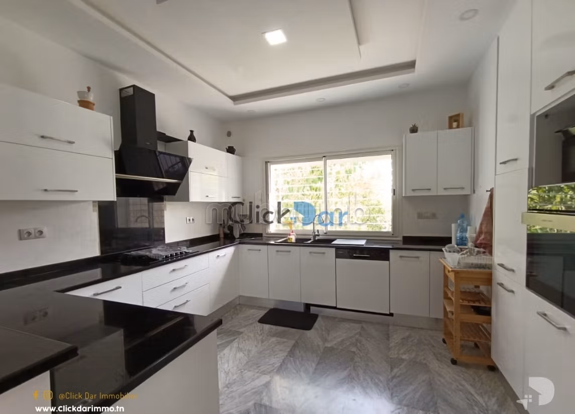 Villa in S2 per affitto estivo