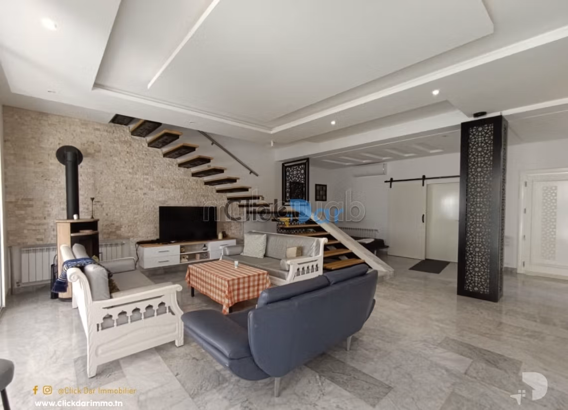 Villa in S2 per affitto estivo