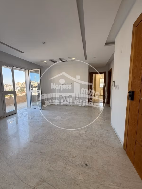 Appartement S2 à vendre à khzema Est