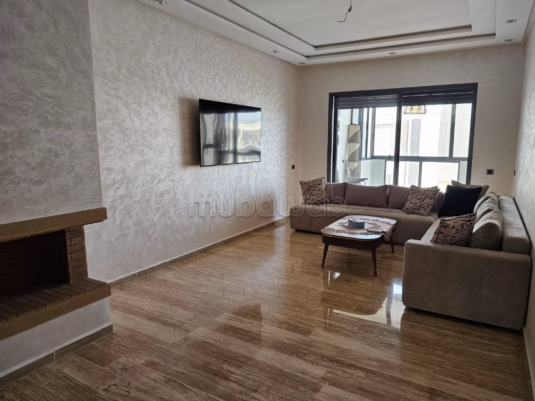 High-end apartment with swimming pool