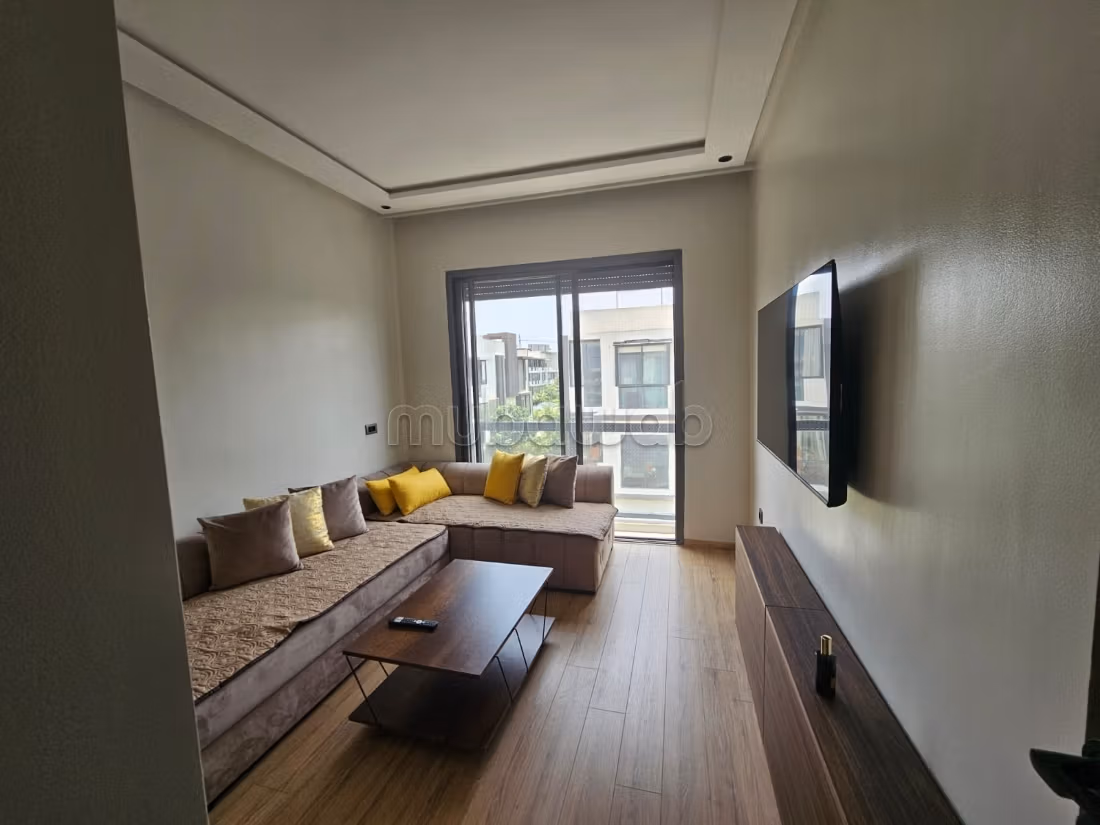 High-end apartment with swimming pool