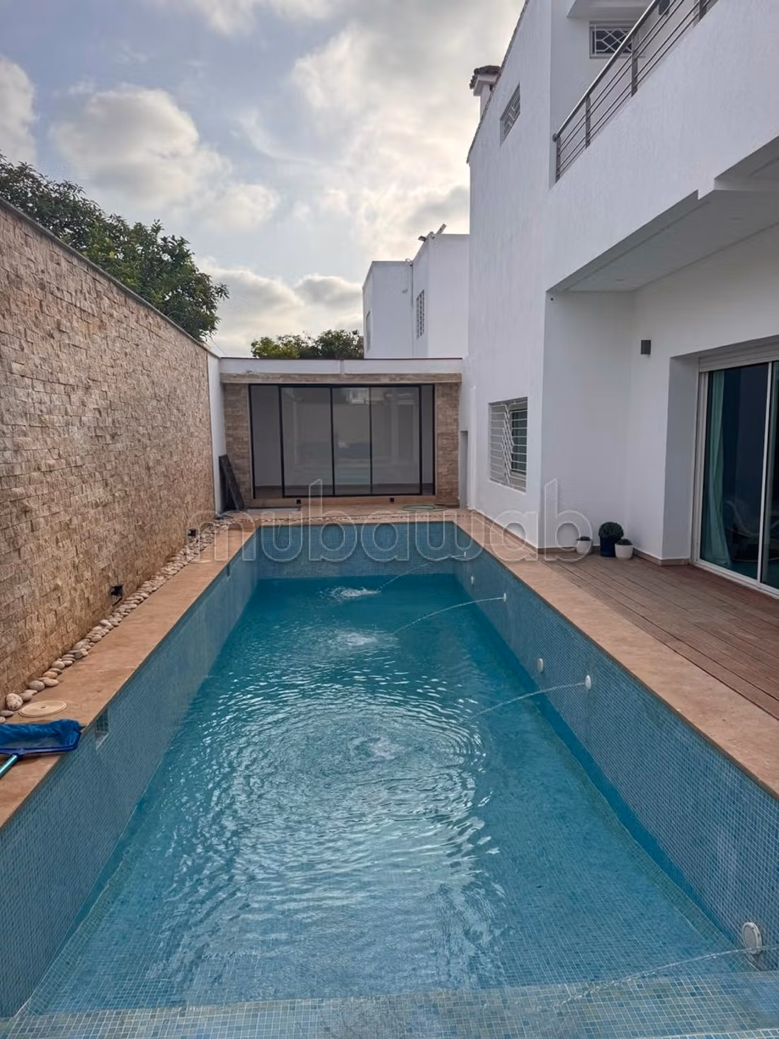 For rent Villa on a plot of 540 m²