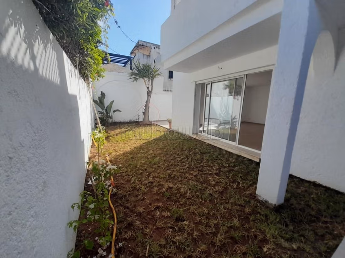 Piccola villa in affitto a Harhoura