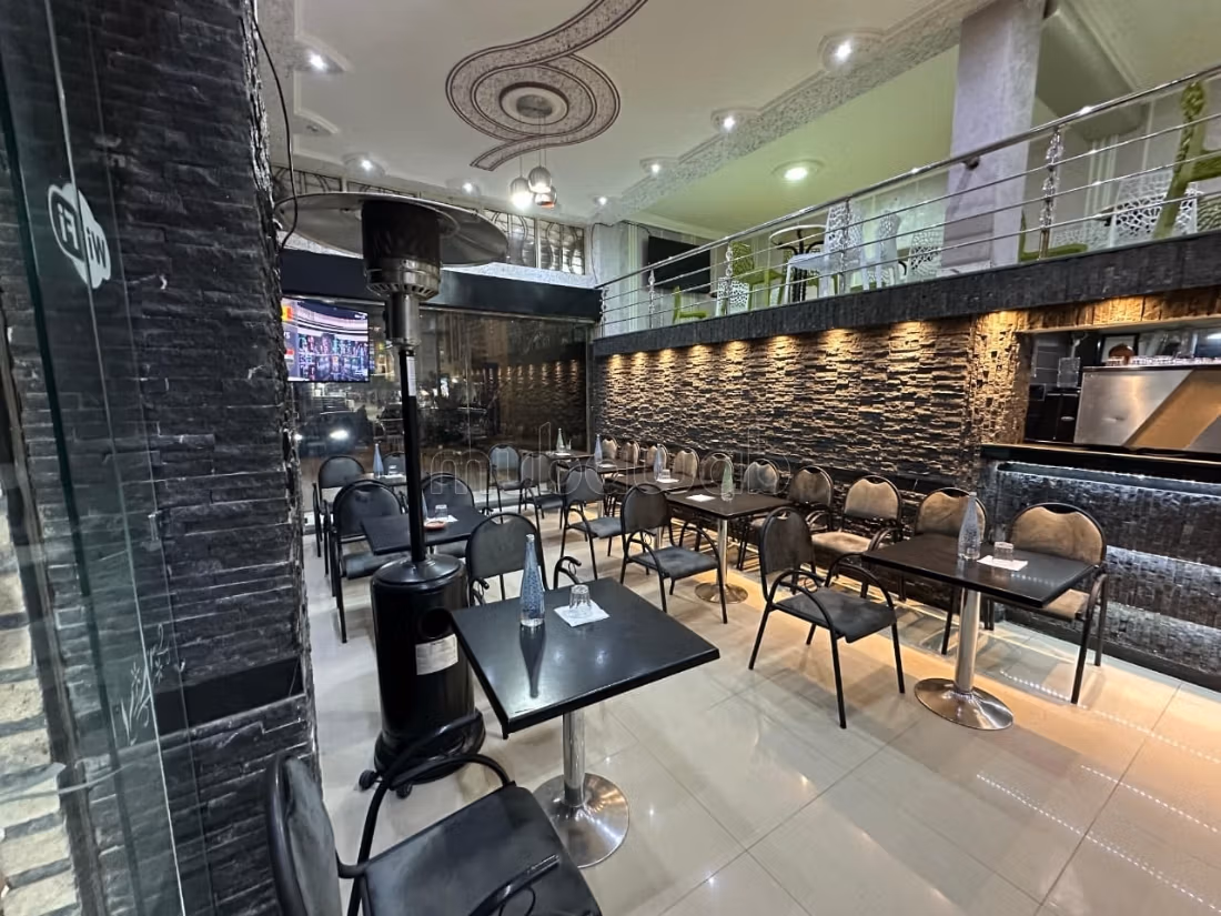 Cafe for sale with all its equipment