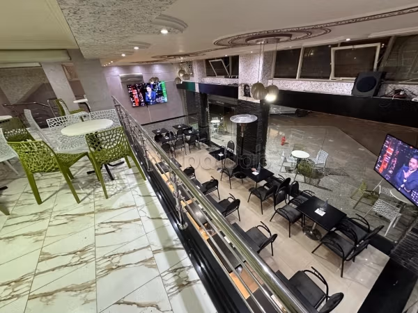 Café a vendre avec tout son équipements