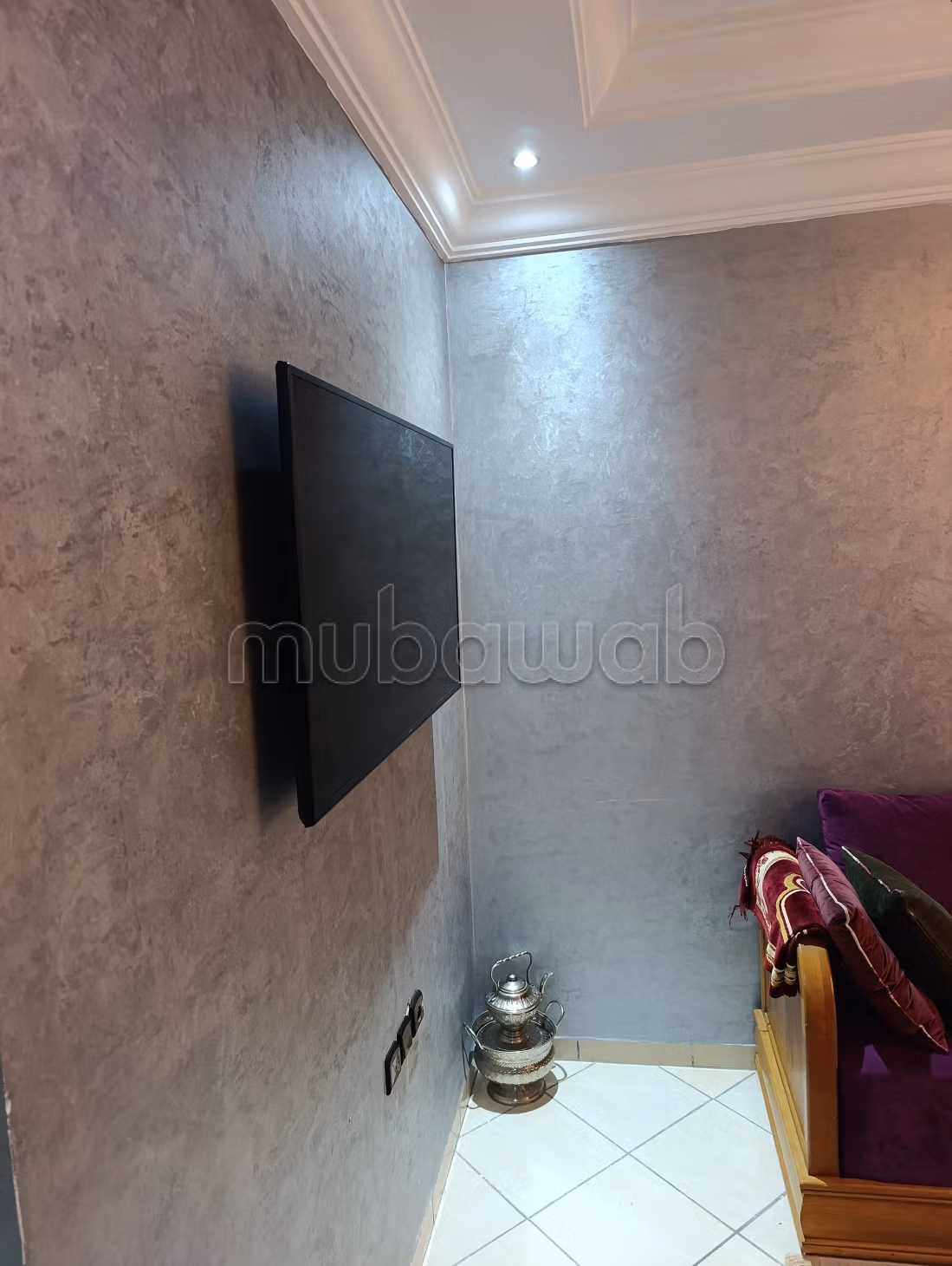 Venta de un apartamento en el barrio de Al-Farah. 23 piezas increíbles. Amueblado