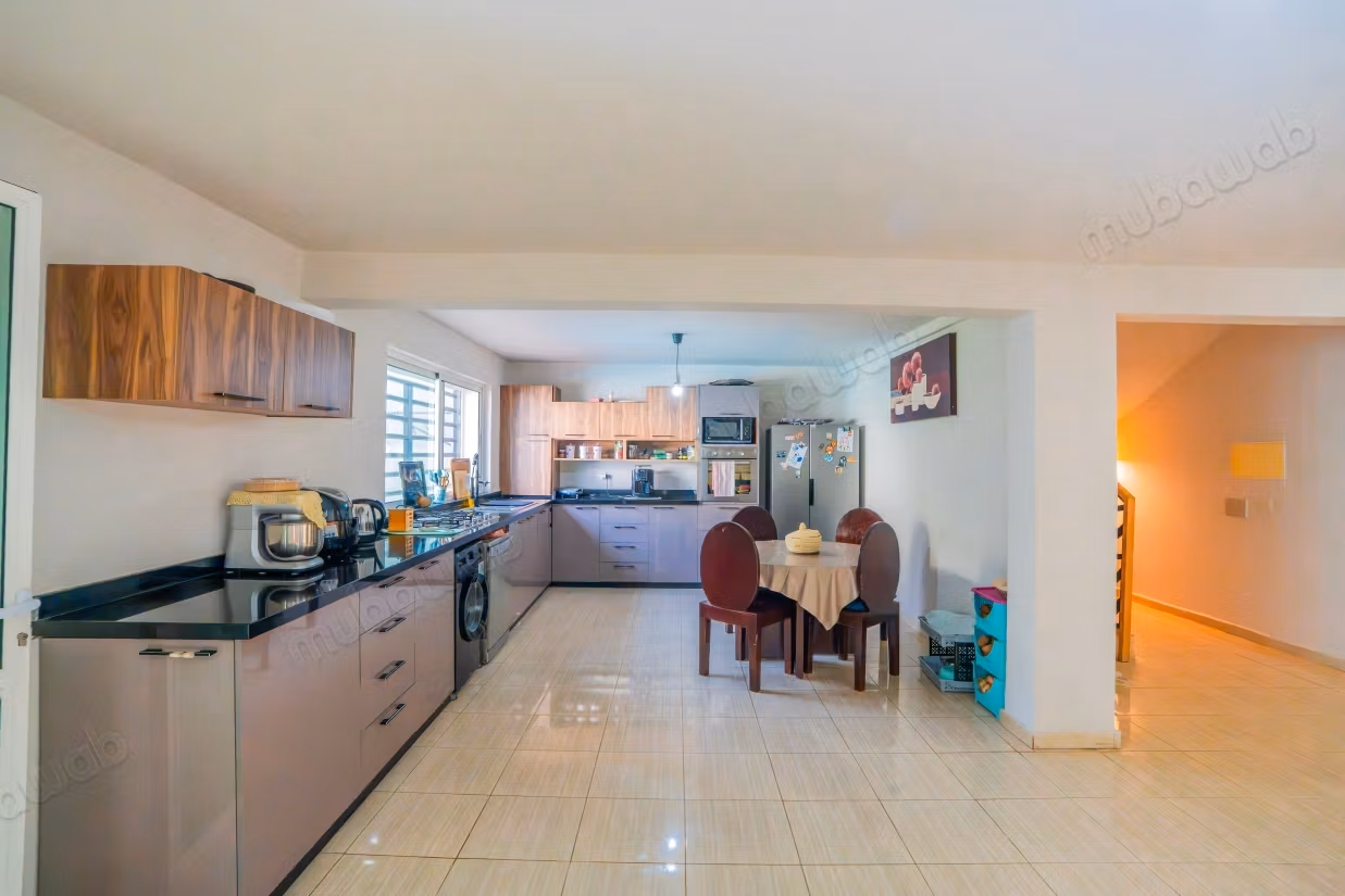 Very beautiful villa in the pilot village