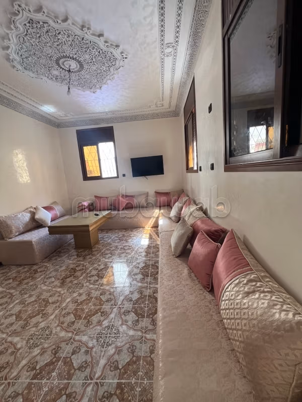 Bellissimo appartamento in affitto a Borj. Superficie totale 120 m². Ben arredato
