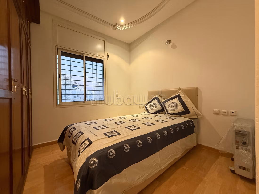 Location villa 4 pleasant bedrooms. Traditional living room and satellite antenna system