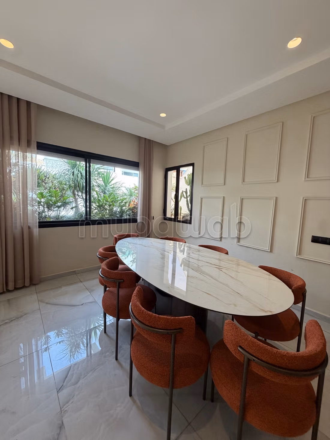 Superbe appartement duplex avec toit-terrasse à louer à Racine. 3 chambres. Entièrement meublé