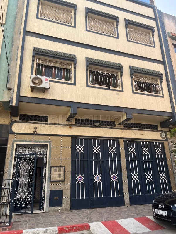 Magnífica Casa R2 con doble garaje y terraza Tánger Aouama