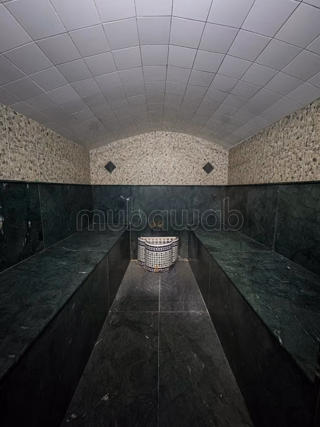 Vendita di SPA e salone di bellezza e parrucchiere