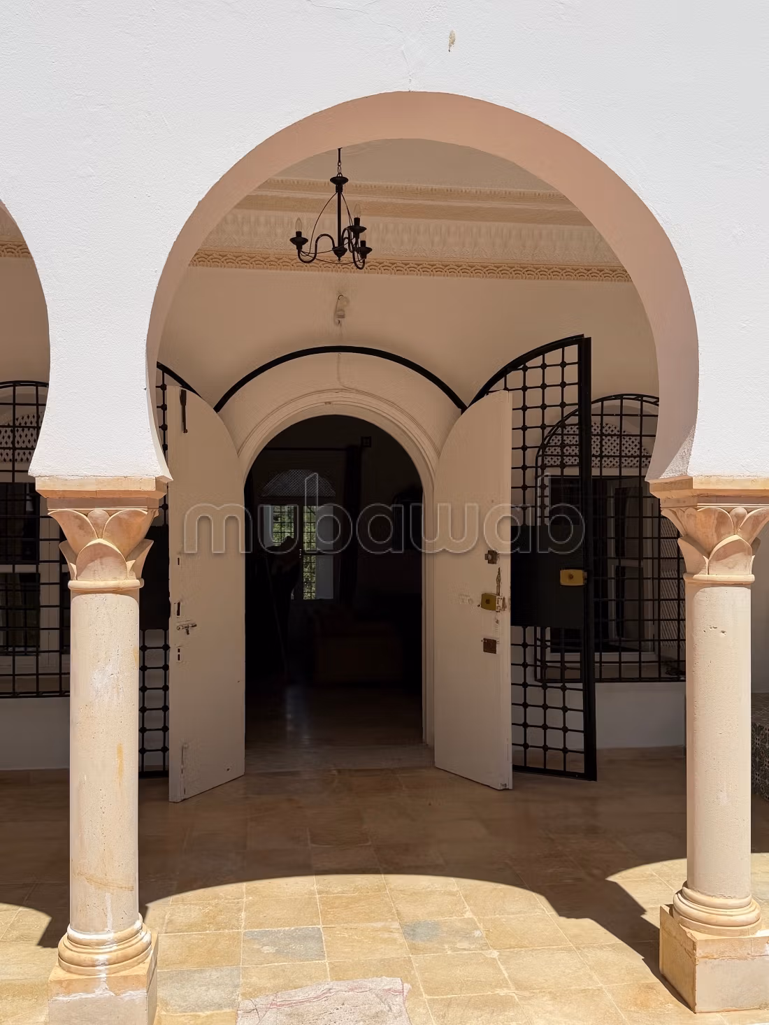 Casa Tradizionale con Bellissimo Giardino a Mornag. 2 camere. Posti auto e bellissimo giardino