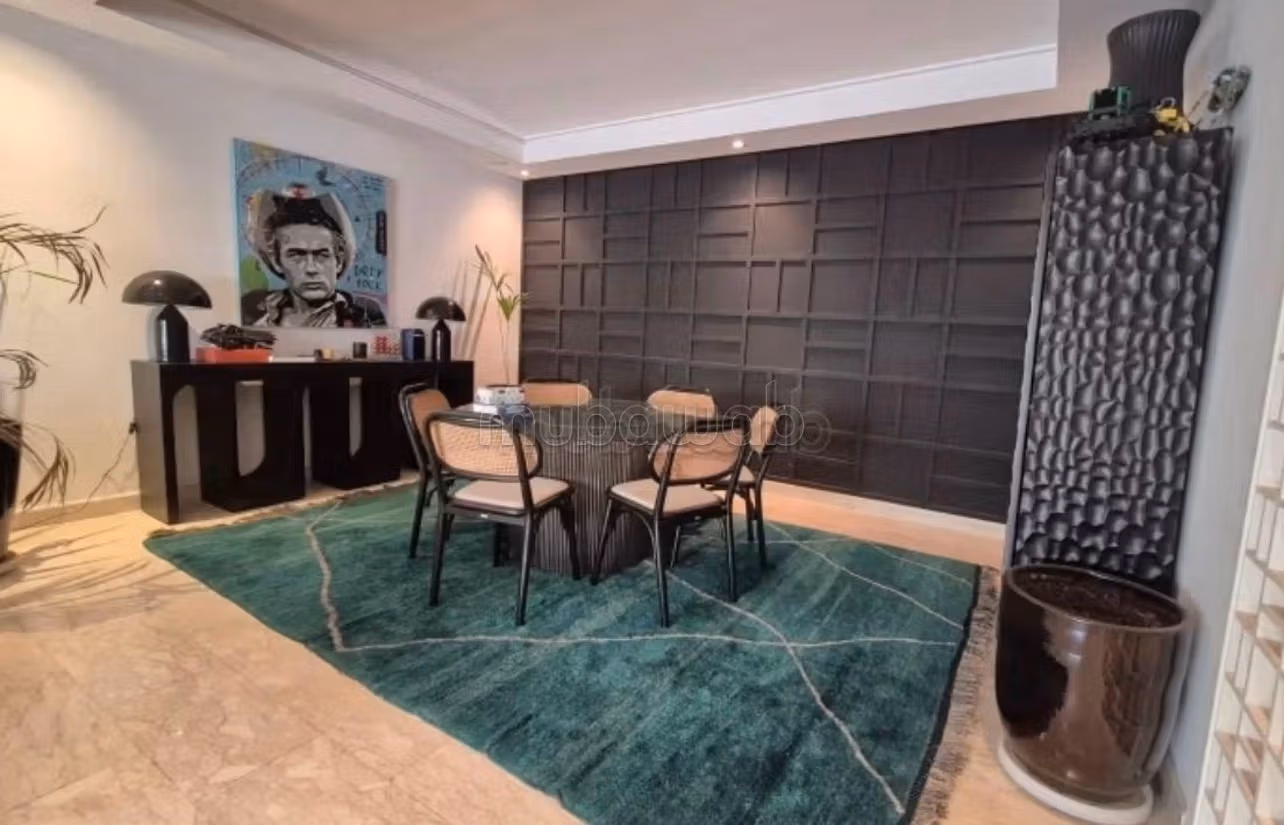 Empty apartment for rent in Darbouazza