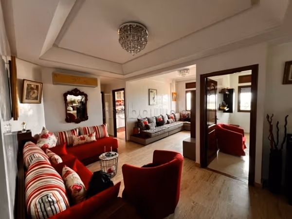 Apartamento en venta para uso habitacional o USO DE OFICINA