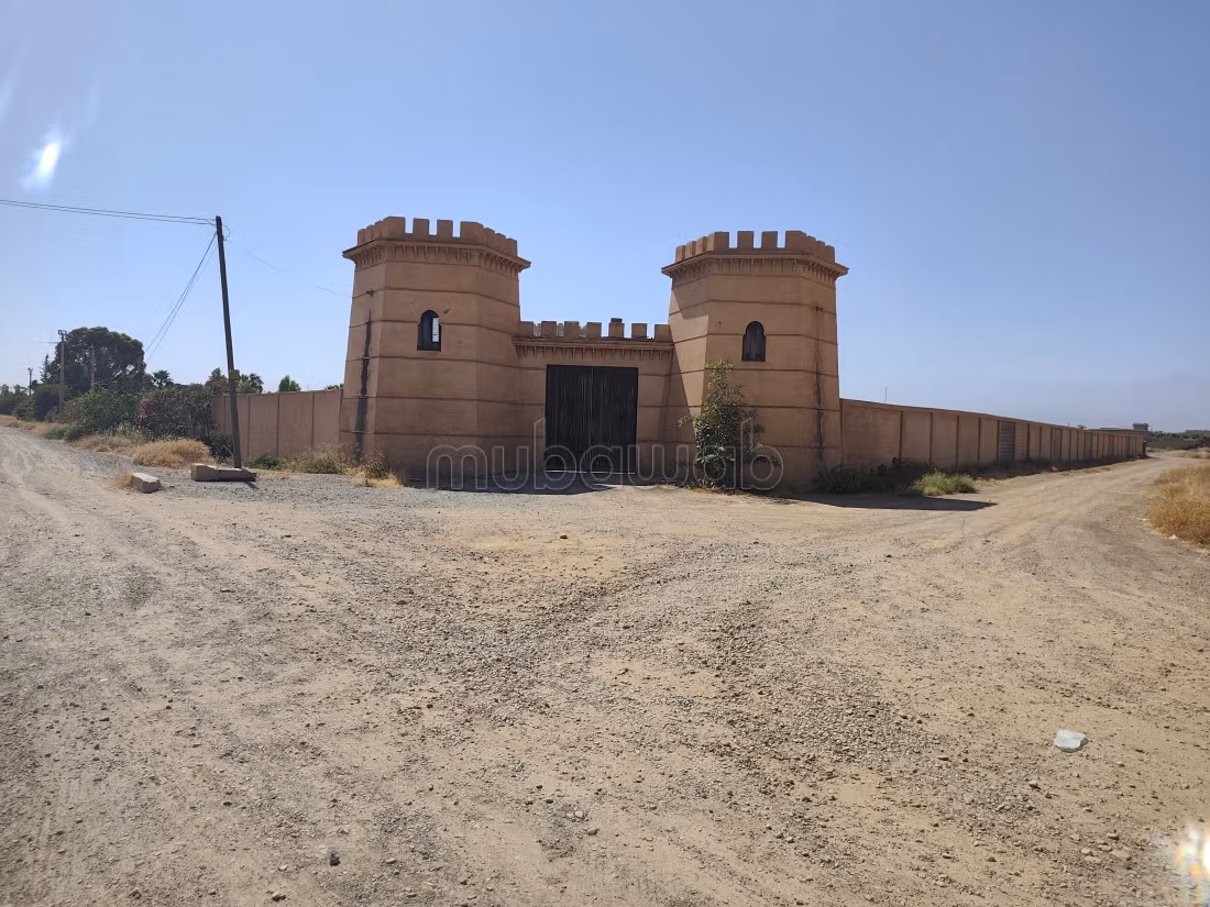 Guest palace for sale on Ourika Road Zaraba Canal. Total area 2500 m². Registered tourist project