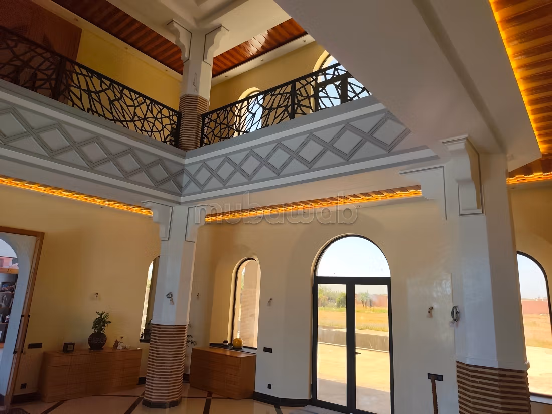 Guest palace for sale on Ourika Road Zaraba Canal. Total area 2500 m². Registered tourist project