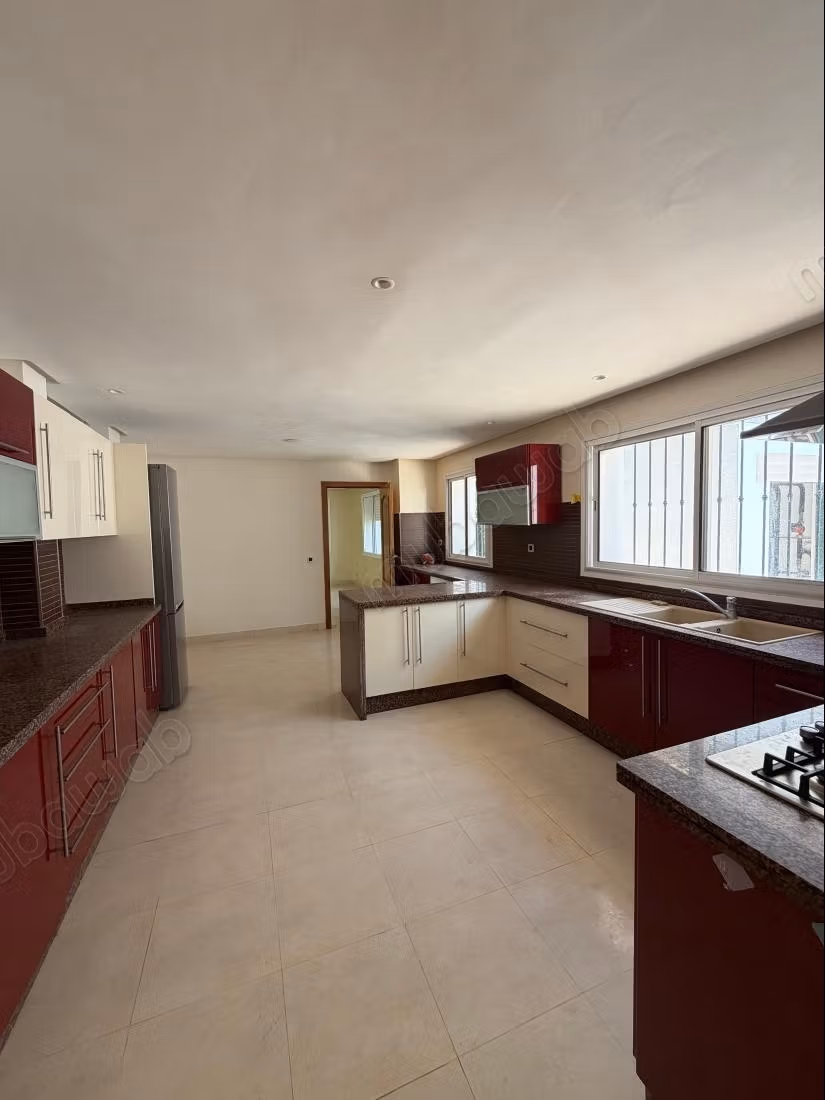 Magnificent villa for rent empty in Darbouazza